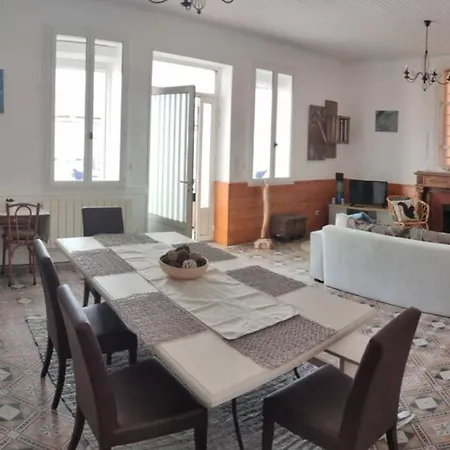 Ferienhaus Maison 92m2 A 100m De La Plage.6pers Parking Prive *